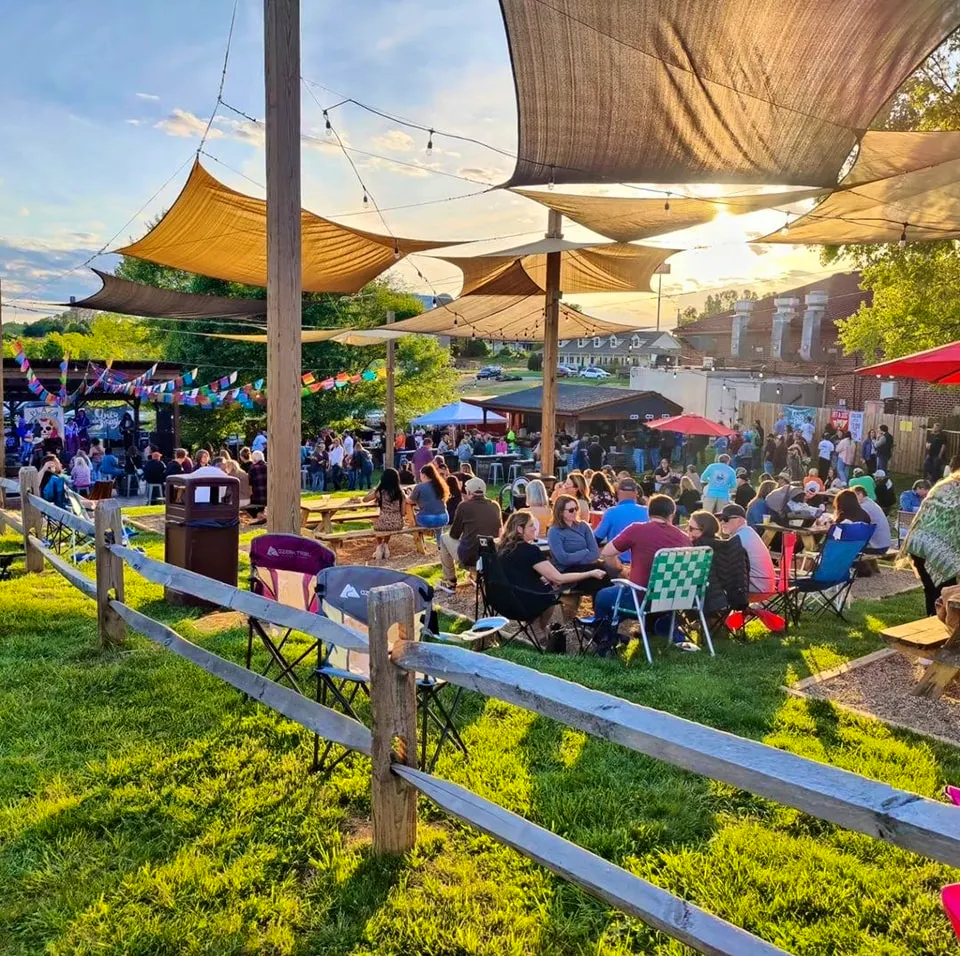 Live Music: Drew Pace